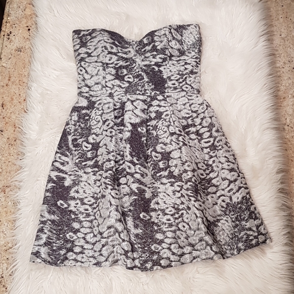 MINK PINK Strapless Mini Dress - Picture 2 of 8